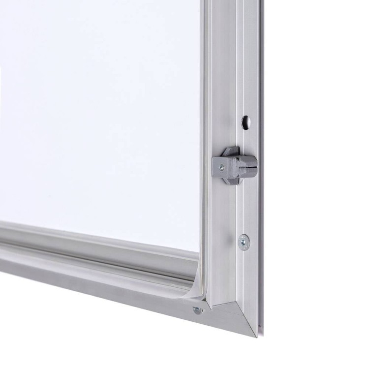 Gablota magnetyczna SLM 12xA4 87x91 cm z certyfikatem trudnopalności B1 zamykana na kluczyk do użytku zewnętrznego gablota zewnętrzna gablota ogłoszeniowa gablota informacyjna tablica ogłoszeń tablica informacyjna ogniotrwała srebrny