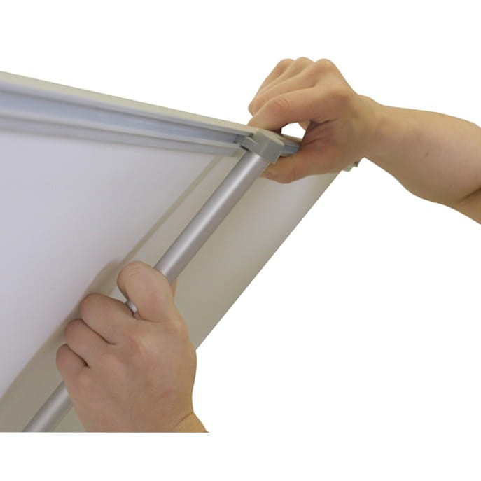 Montaż grafiki - Rollup Mosquito 80 x 200 cm stojak reklamowy jak Ścianka Reklamowa rozwijany z opcją wydruku