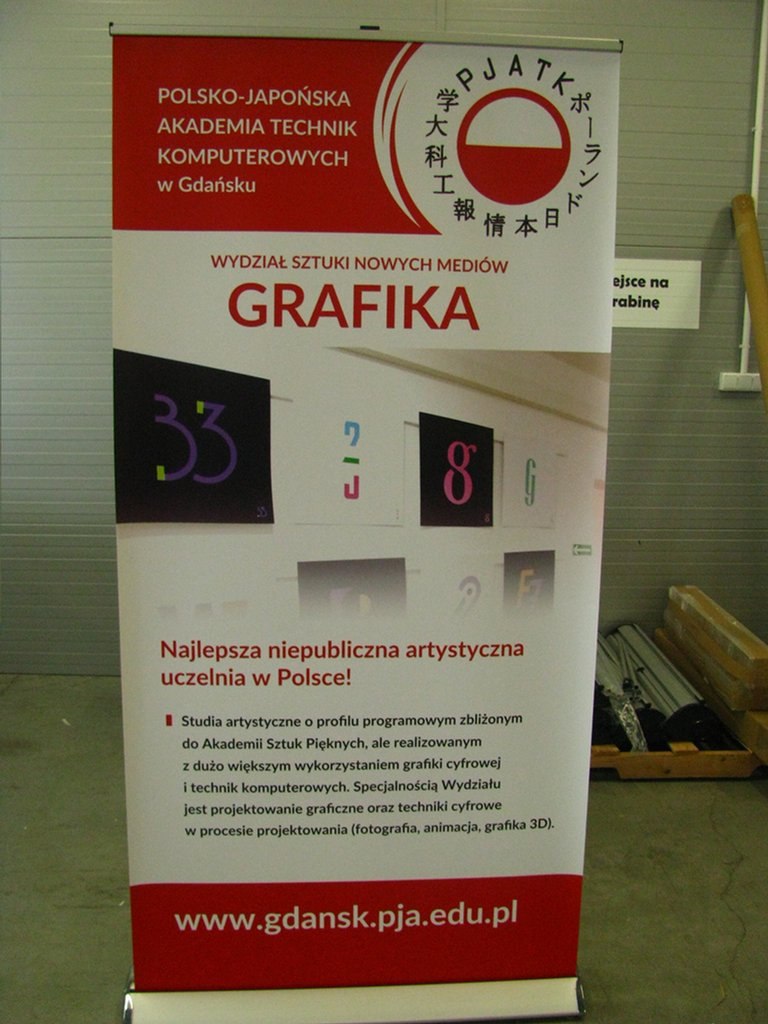 Roll up realizzazione per Polacco-Giapponese