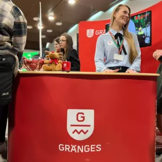 Sprawdza się idealnie podczas udziału w targach, eventach, podczas promocji w supermarketach, zorganizowanych prezentacji.