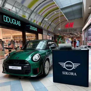 Lada wystawiennicza EXPRESS to produkt idealny dla firm poszukujących mobilnego i funkcjonalnego rozwiązania do prezentacji swojej oferty bądź produktu. 

Spraw